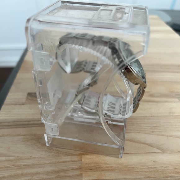 Truce Ladies Watch Quartz Stainless Steel Band New in Original Box - Picture 6 of 7